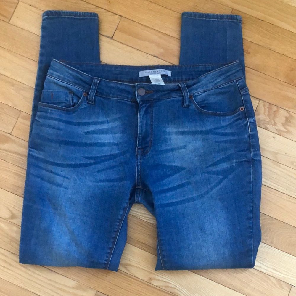🔴 2 for $25 ANDREW MARC Medium-wash Skinny Jeans size 29
